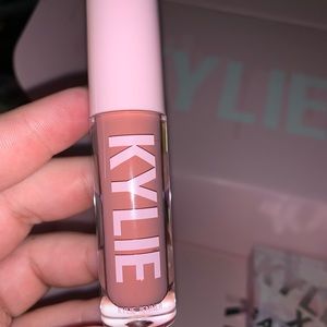 KYLIE “Diva” High Gloss